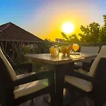 Close To With Restaurant