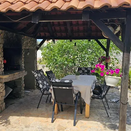 Whitehouse - Close To With Restaurant * Brodarica (Sibenik-Knin)