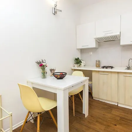 Apartment Whitehouse - Close To With Restaurant Brodarica (Sibenik-Knin)