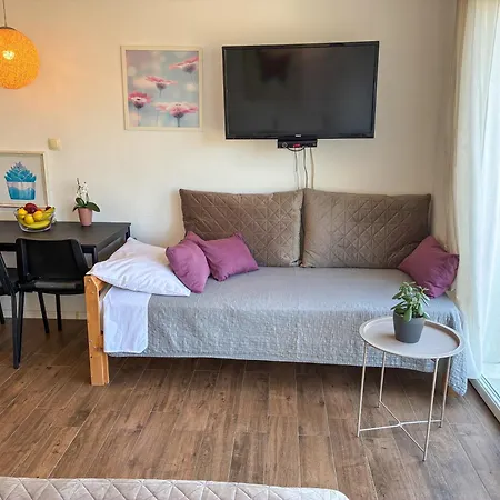 Apartment Whitehouse - Close To With Restaurant