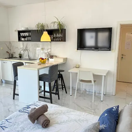 Apartment Whitehouse - Close To With Restaurant *