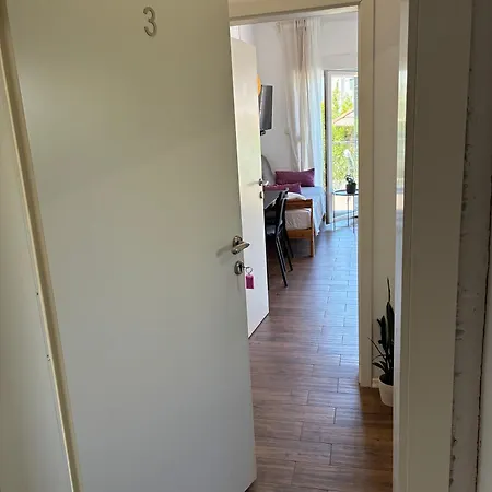 Apartmán Whitehouse - Close To With Restaurant Brodarica (Sibenik-Knin)