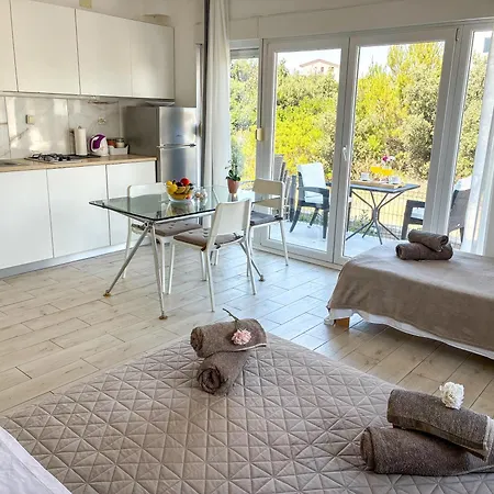 Apartment Whitehouse - Close To With Restaurant *