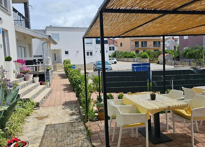 דירה Close To With Restaurant